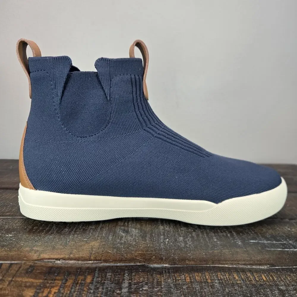 NEW Vessi Weekend Chelsea Mens Size 9 Waterproof Shoes Sea on Off White
